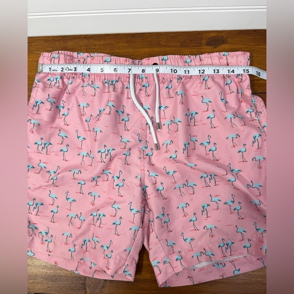 Franks men’s pink flamingo swim trunk style shorts. Size small. - Picture 3 of 6